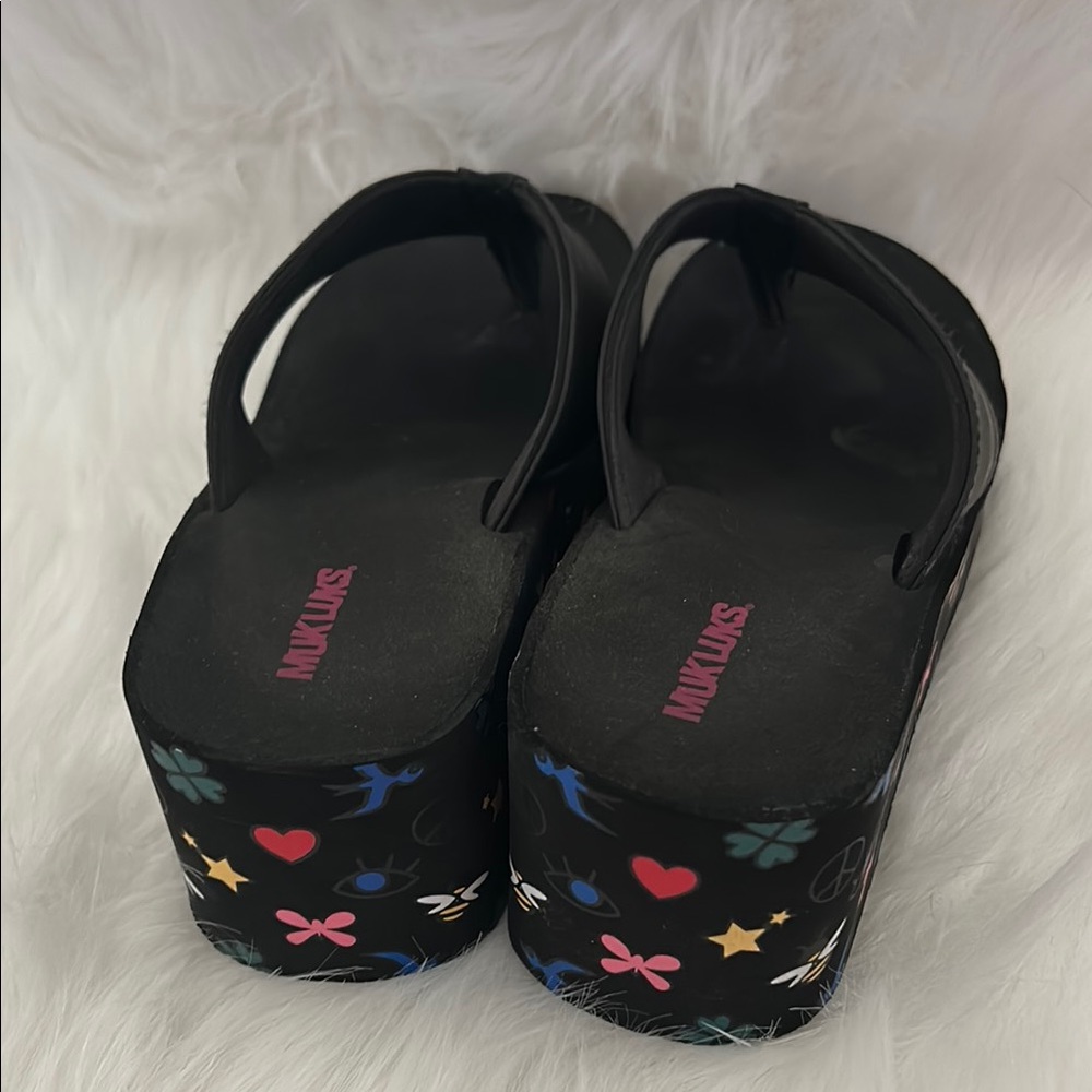 Muk Luks Women's Black Platform Flip Flops with Colorful Accents - Picture 5 of 6